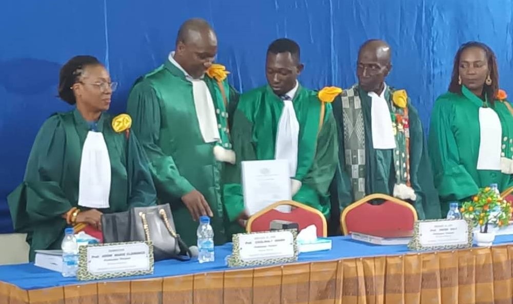 Soutenance de thèse / Dah Sié docteur en Lettres Modernes avec la mention très bien pour « Le roman policier de Côte d’Ivoire »