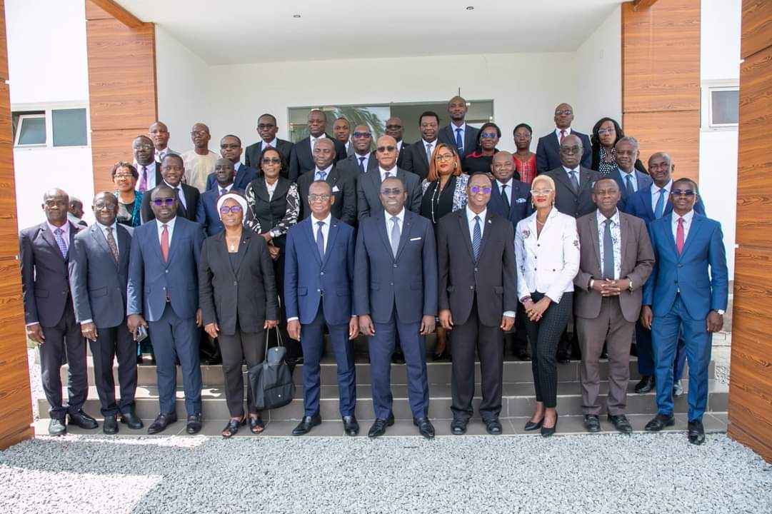 Diagnostic de l'outil diplomatique ivoirien / Le ministre Léon Kacou Adom forme le personnel de son département ministériel a Jacqueville