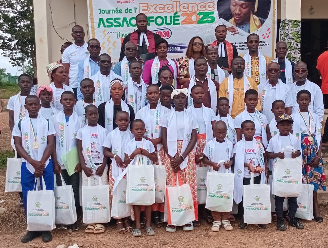 Journée de l’Excellence à Bongouanou / Assaoufoué célèbre ses meilleurs élèves et acteurs de l’éducation